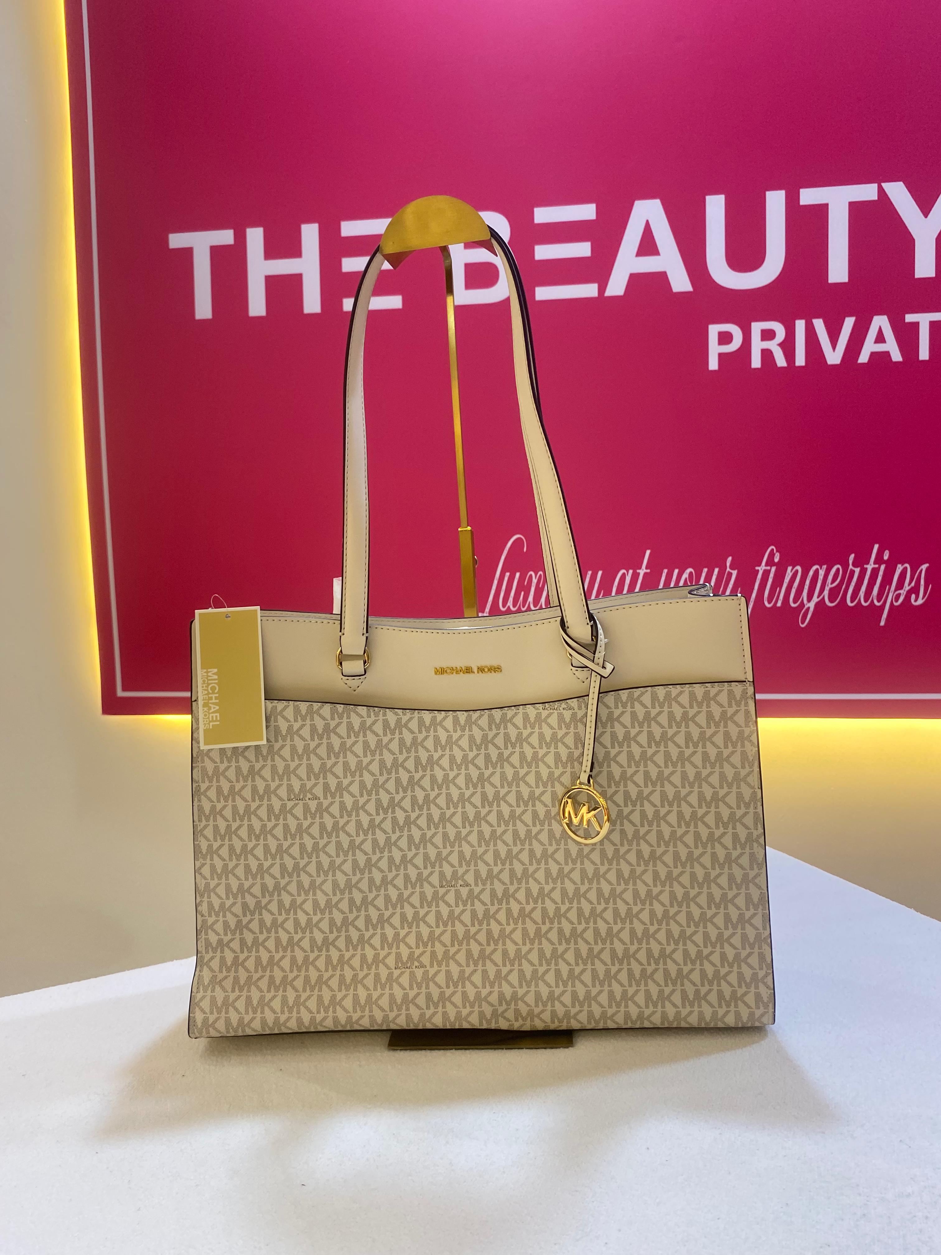 Jet Set Large Signature Logo Tote Bag