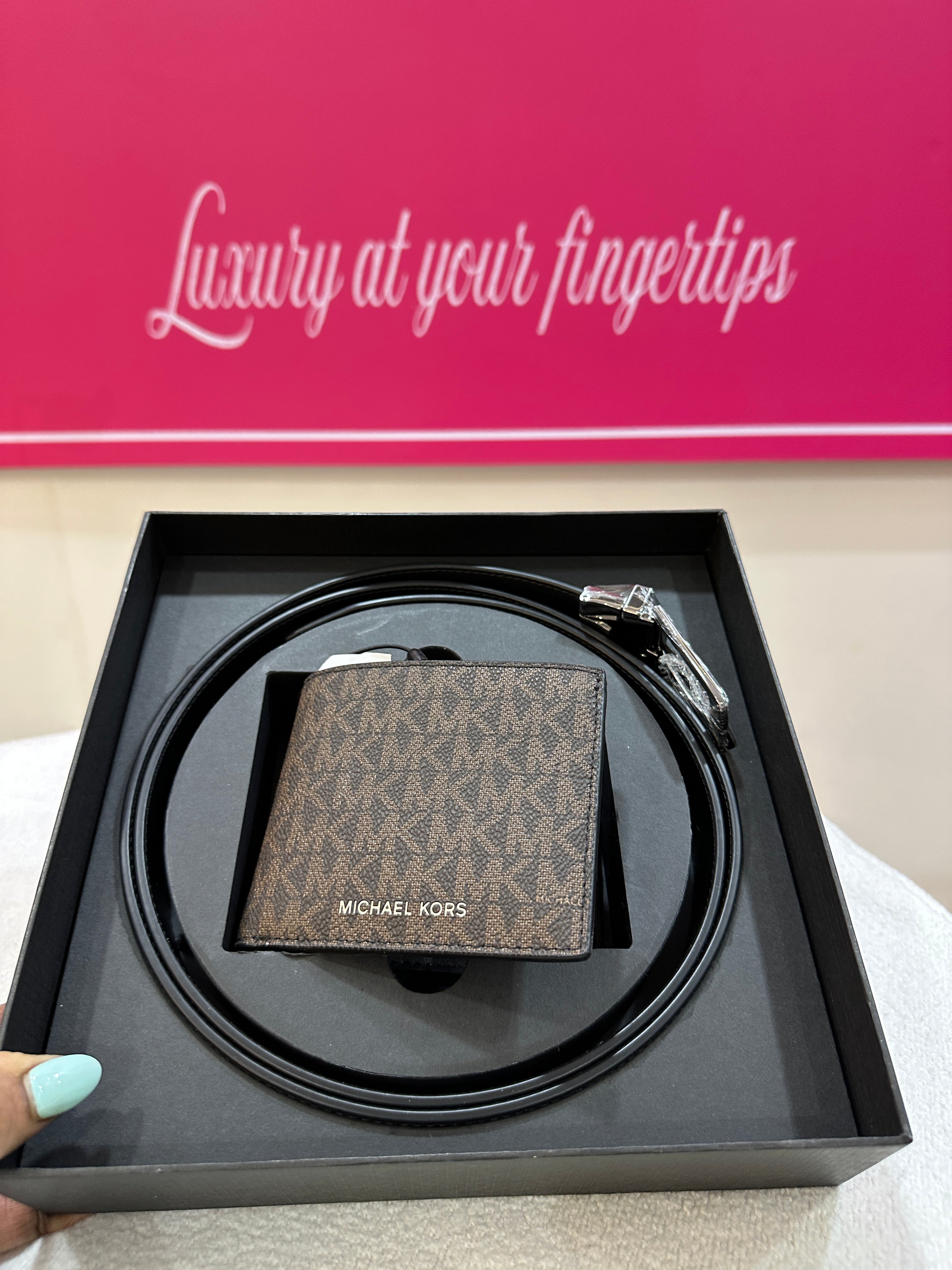 Signature Logo Billfold Wallet and Belt Gift Set