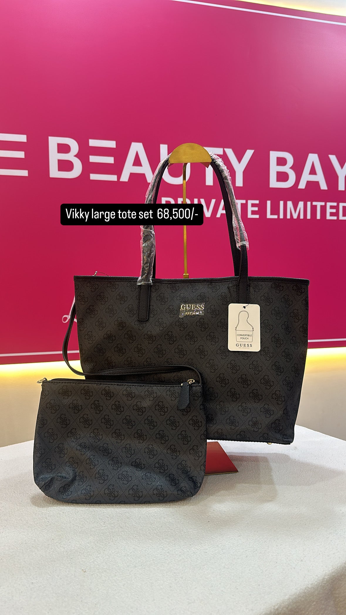 Guess Vikky Large Tote Set