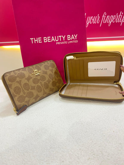 Coach Medium Id Zip Wallet In Signature Canvas