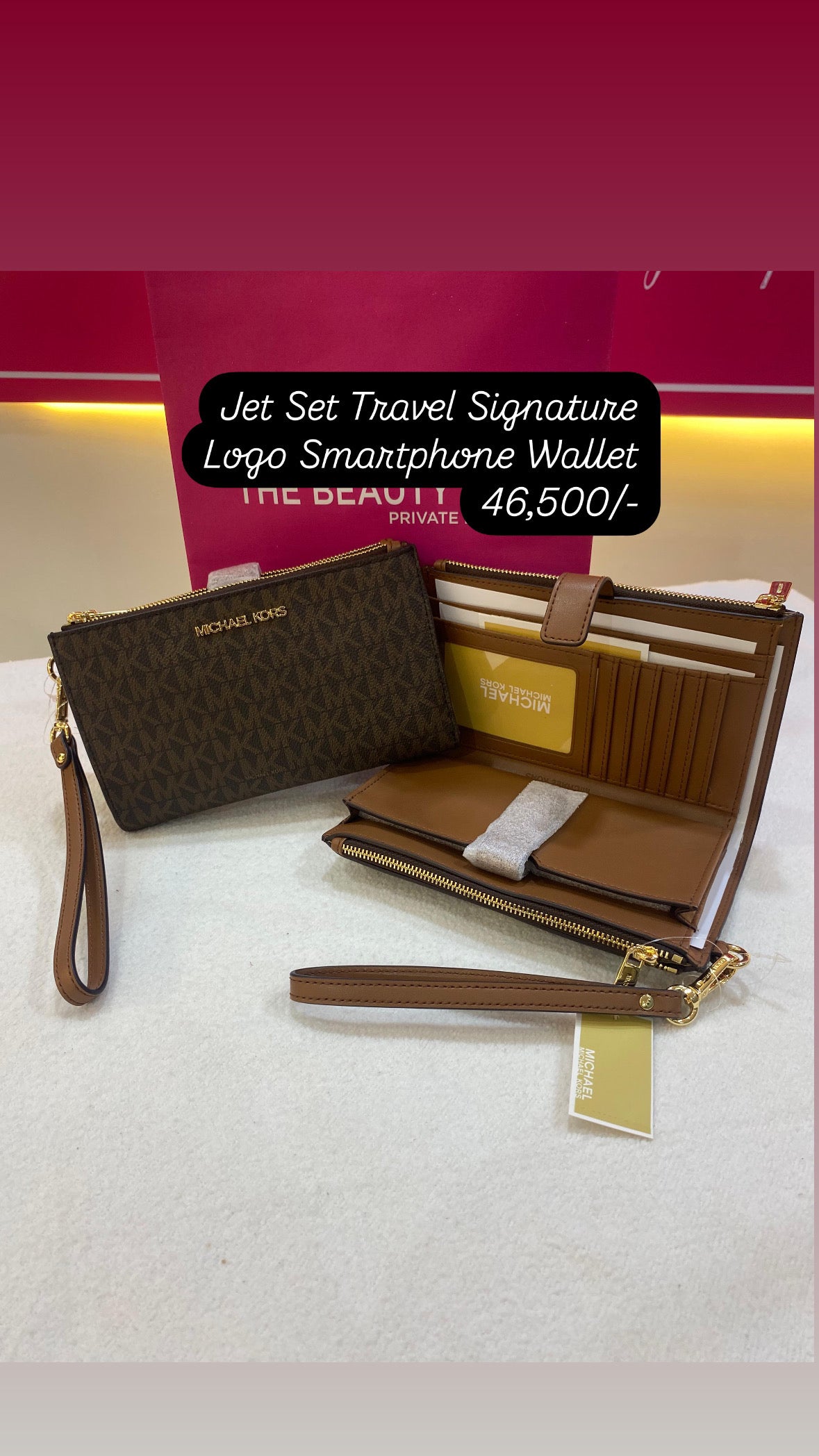 Michael Kors Jet Set Travel Signature Logo Smartphone Wallet