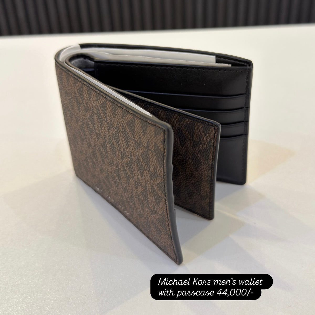 Michael Kors Cooper Pebbled Leather Billfold Wallet With Coin Pouch