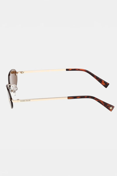 Guess Oval sunglasses