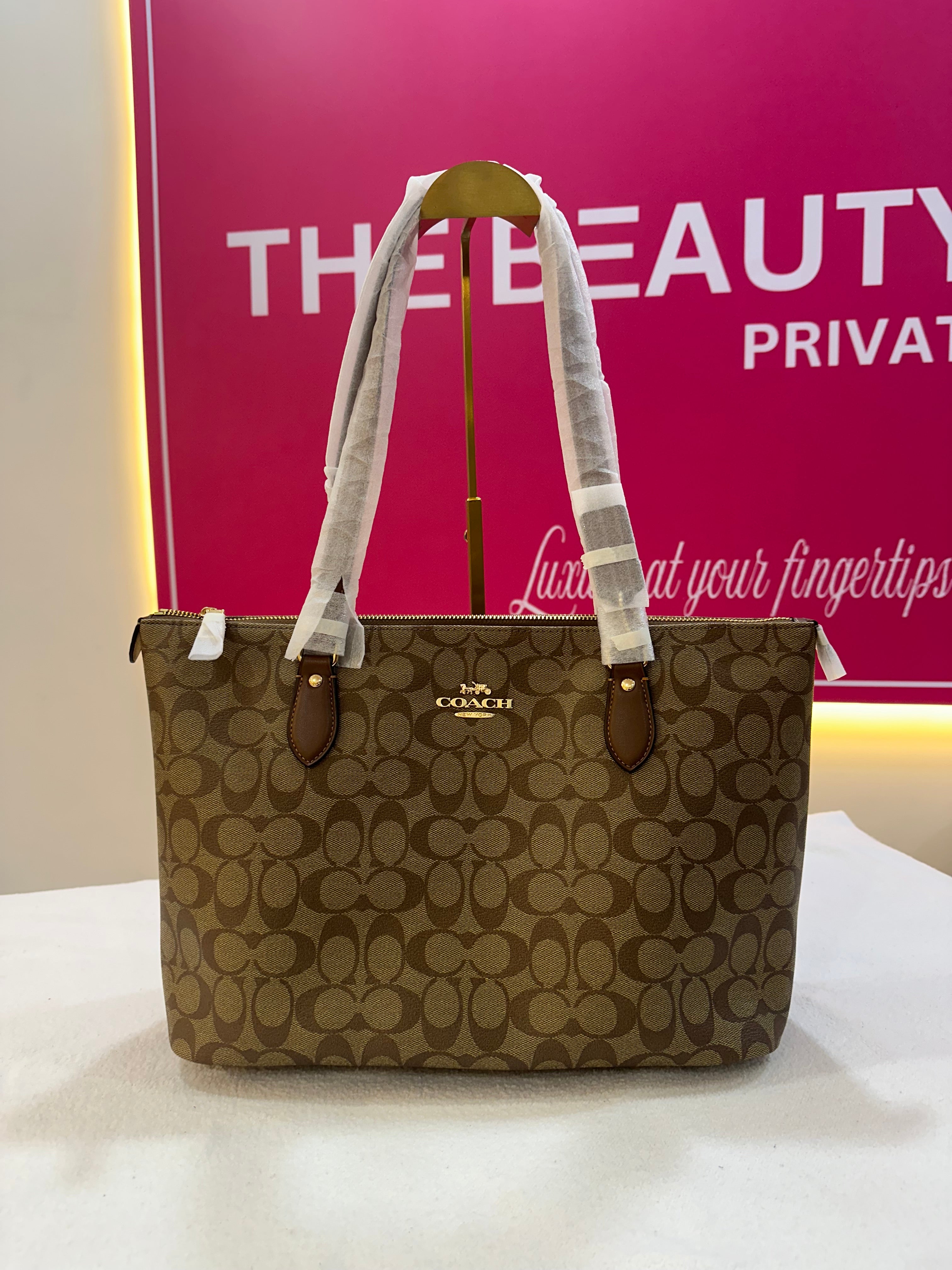 COACH SIG GALLERY TOTE ブラウン COACH SIG GALLERY TOTE ブラウン