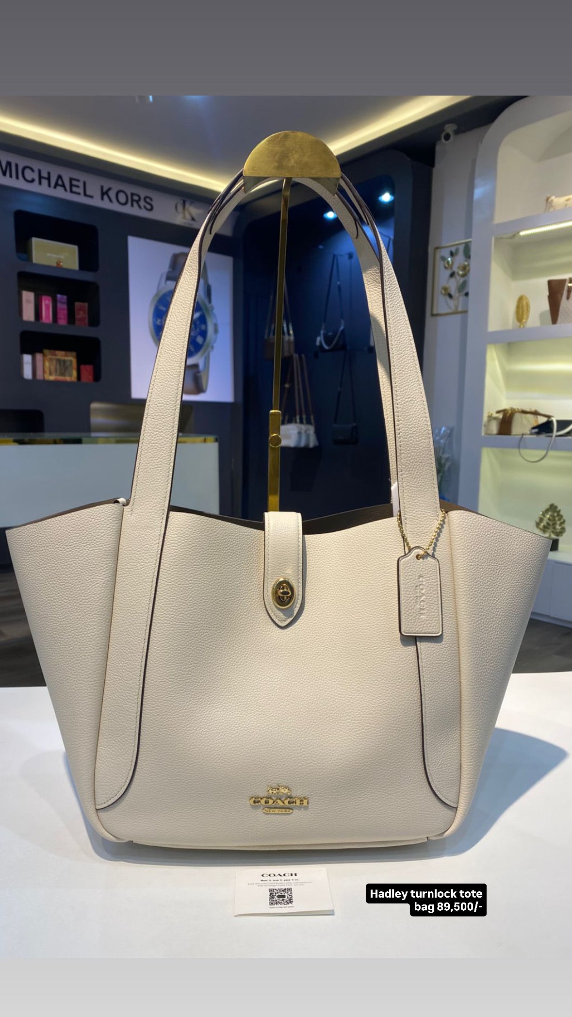 Coach Hadley Turnlock Tote