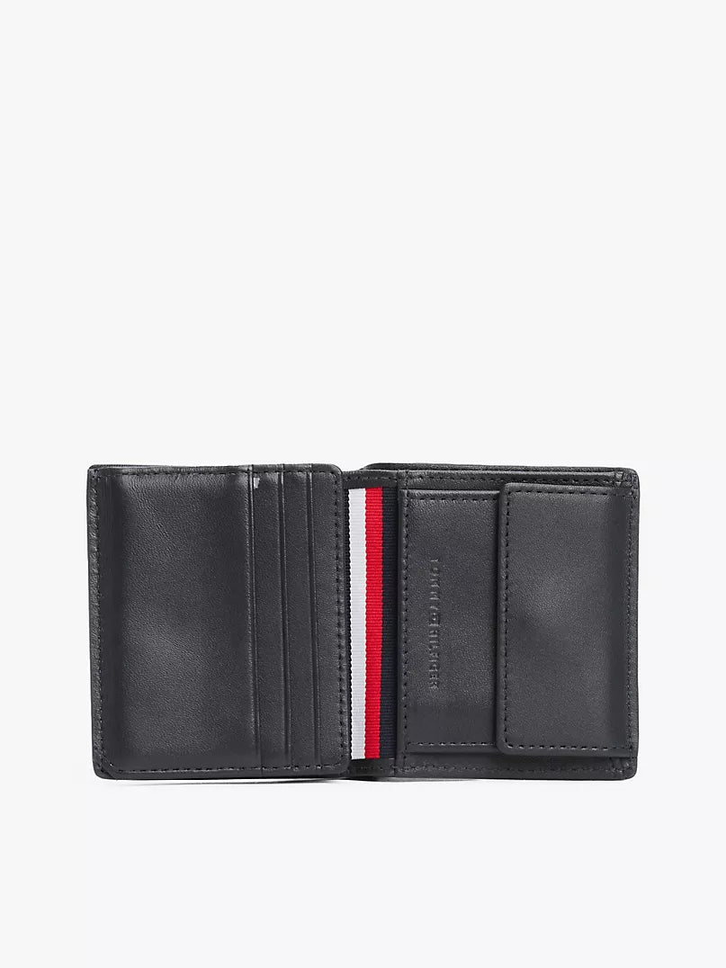 Tommy Hilfiger Leather Trifold Wallet