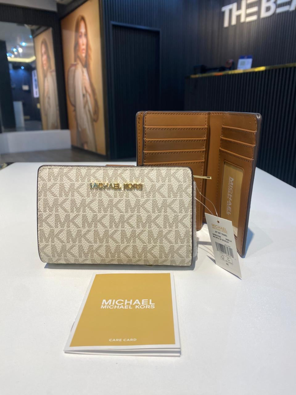 Michael Kors Medium Signature Logo Wallet